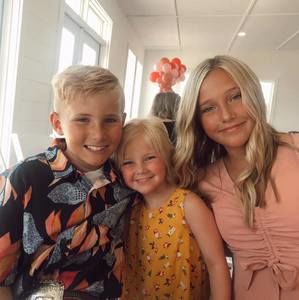 Meet your Posher, Carrie